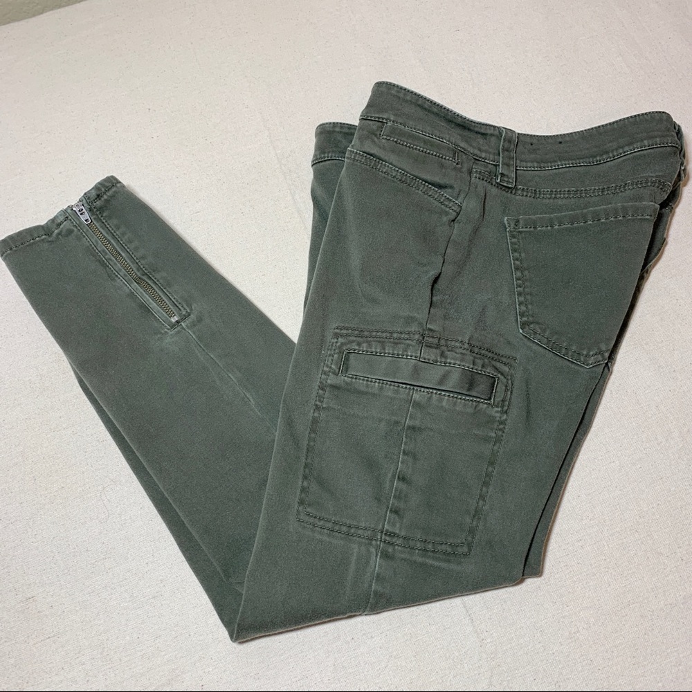 EXPRESS skinny cargo jeans size 4